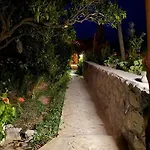 Butik Mor Salkim Evleri