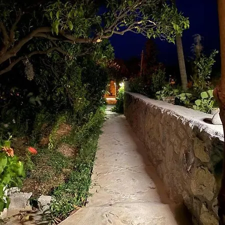 Butik Mor Salkim Evleri