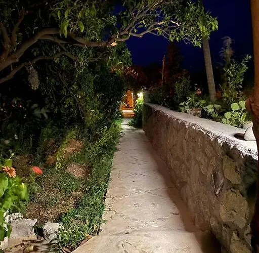 Butik Mor Salkim Evleri