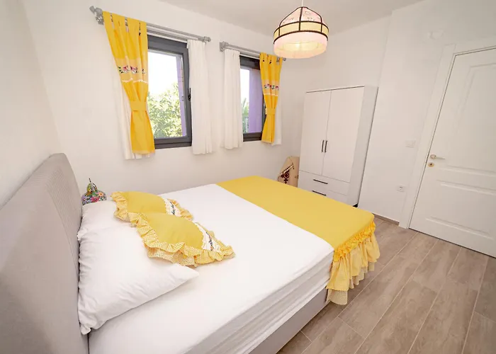 Case de vacanță Butik Mor Salkim Evleri