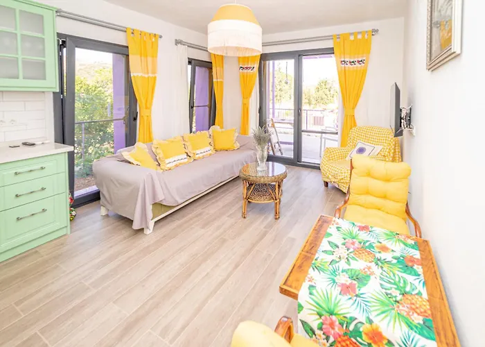 Butik Mor Salkim Evleri * Datca