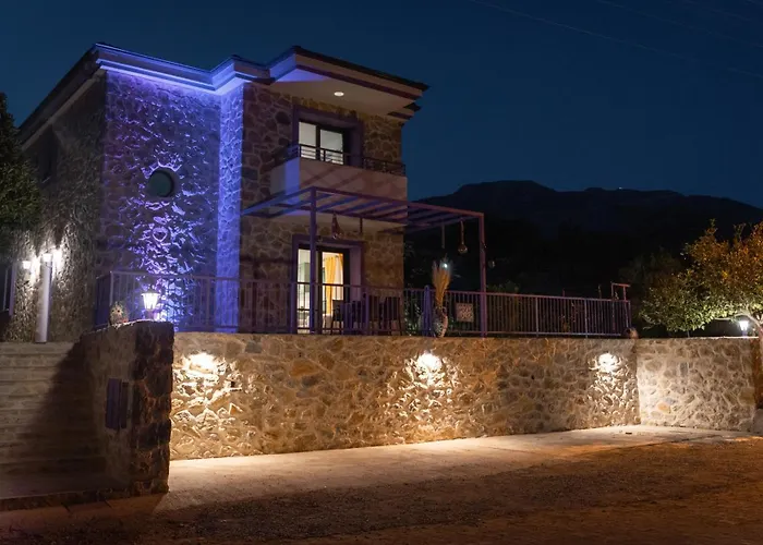 Butik Mor Salkim Evleri