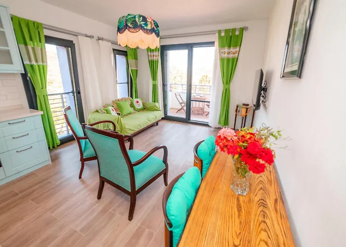 Дом отдыха Butik Mor Salkim Evleri *